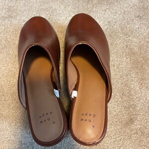 Brown Clogs Size 7